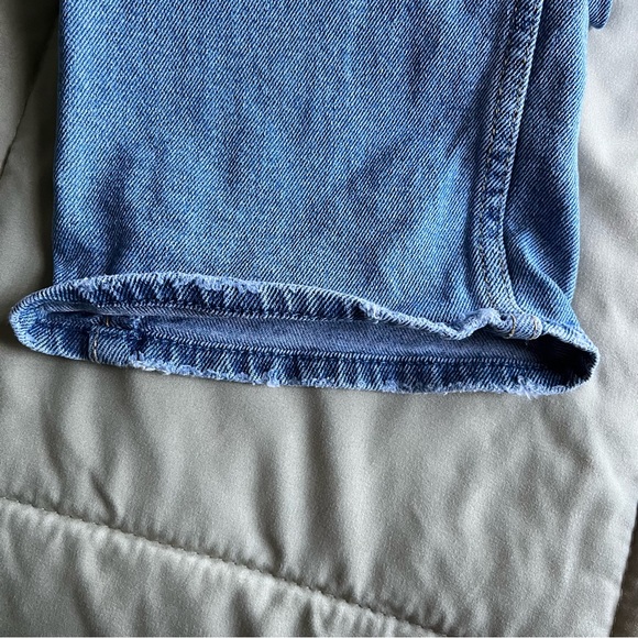 hollister • ripped high rise dad jeans - Picture 15 of 15